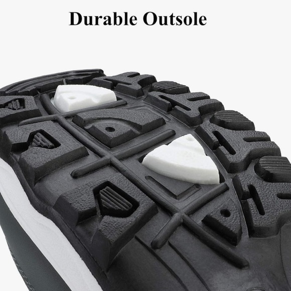 NWT Dream Pairs Maine Winter boots grey / taupe excellent Size 9 - Picture 6 of 12